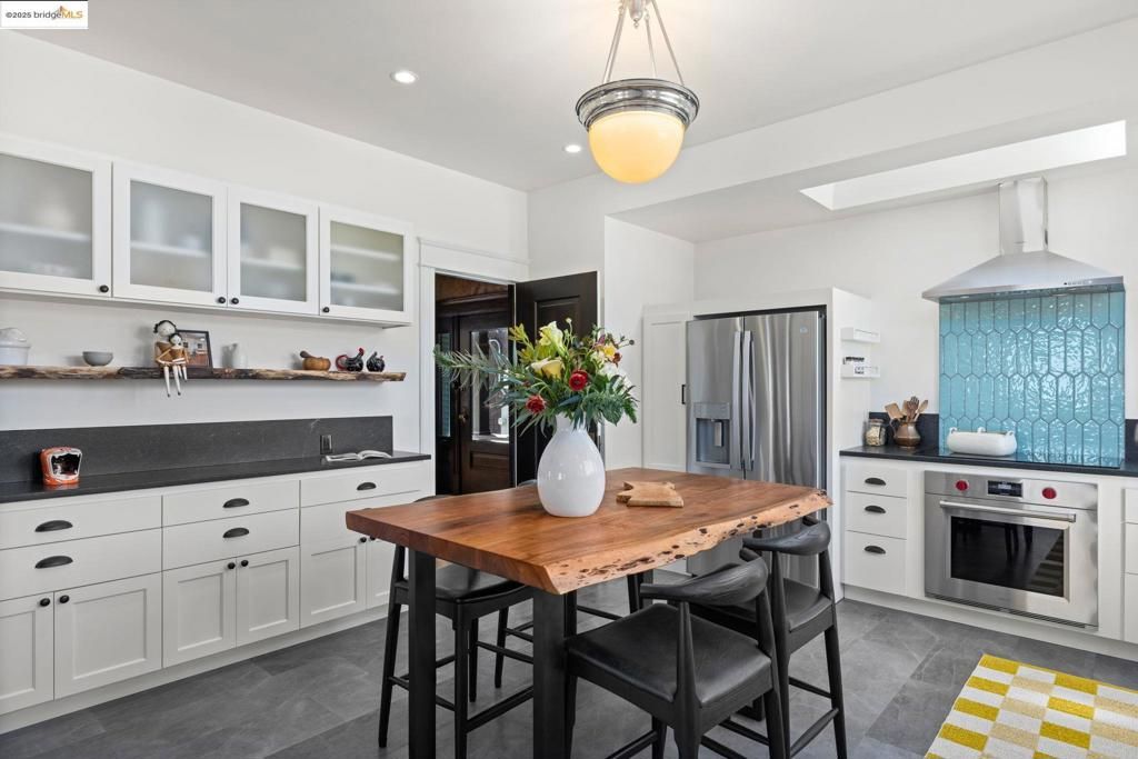 listing image 130722586395610316462