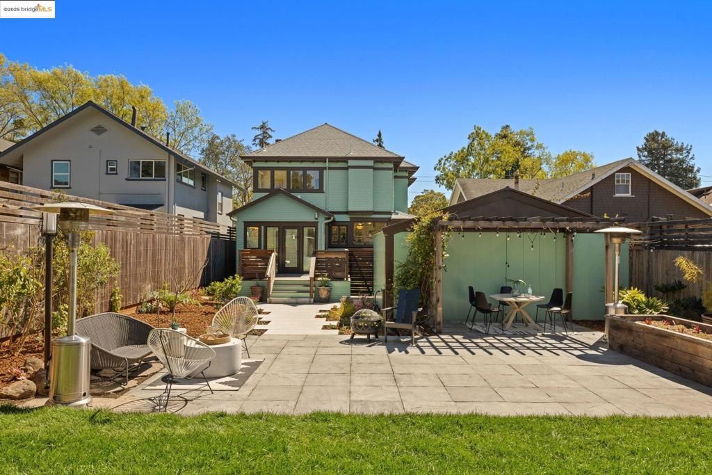 listing image 130723908624656157789