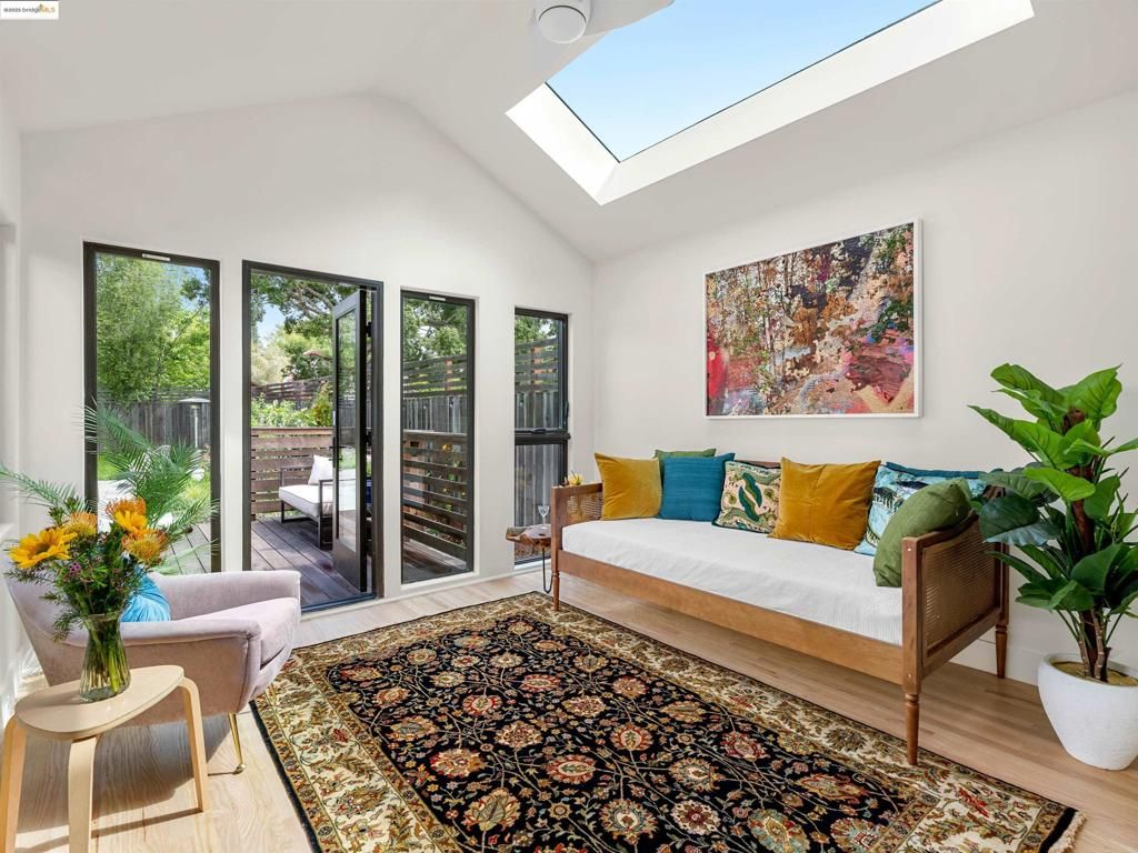listing image 130728006360795009068