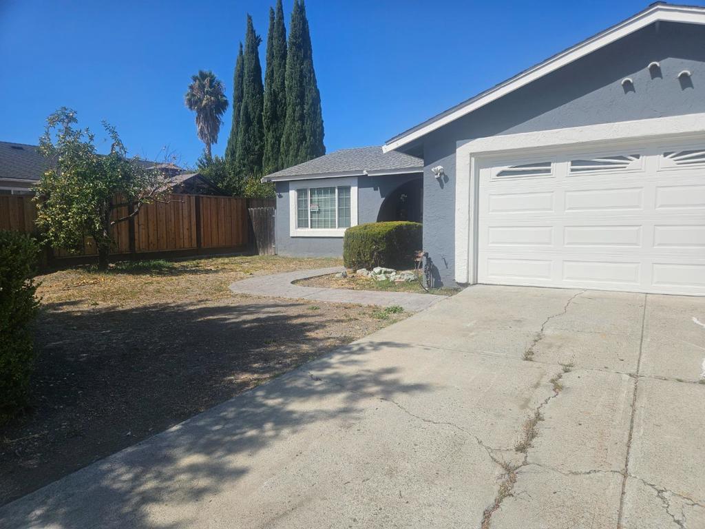 Great Potential in this charming 3-bedroom, 2-bathroom home located in the vibrant city of San Jose. This home offers a spacious layout perfect for comfortable living or extended family. The kitchen has open layout and ready to be customized to your preference. Large, separate sun room just off the kitchen that opens to the over sized back yard with mature fruit trees and low maintence landscaping. Master bedroom is closed off from inside to allow private entry from outdoors leaving 2 bedrooms and full bath just beyond the main entrance. Access to highways 85 & 87 makes commuting simpler while the short trip to nearby restaurants & shopping is an absolute time saver. Some TLC could bring this starting canvas to life. Oak Grove Elementary School District, making it a consideration for families.