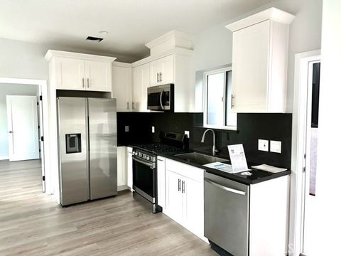 19421 Ventura Boulevard 4 Tarzana CA 91356