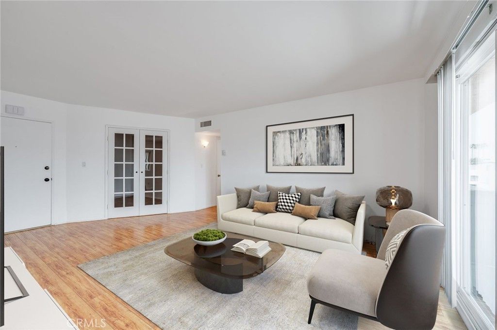 Photo of 5400 Newcastle Avenue #56, Encino, CA 91316 (MLS # SR25198570)