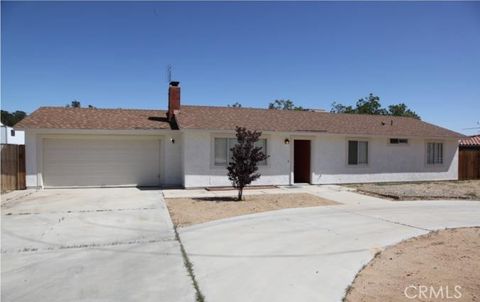 Photo of 21110 Sandia Rd, Apple Valley, CA 92308 (MLS # CV26048147)