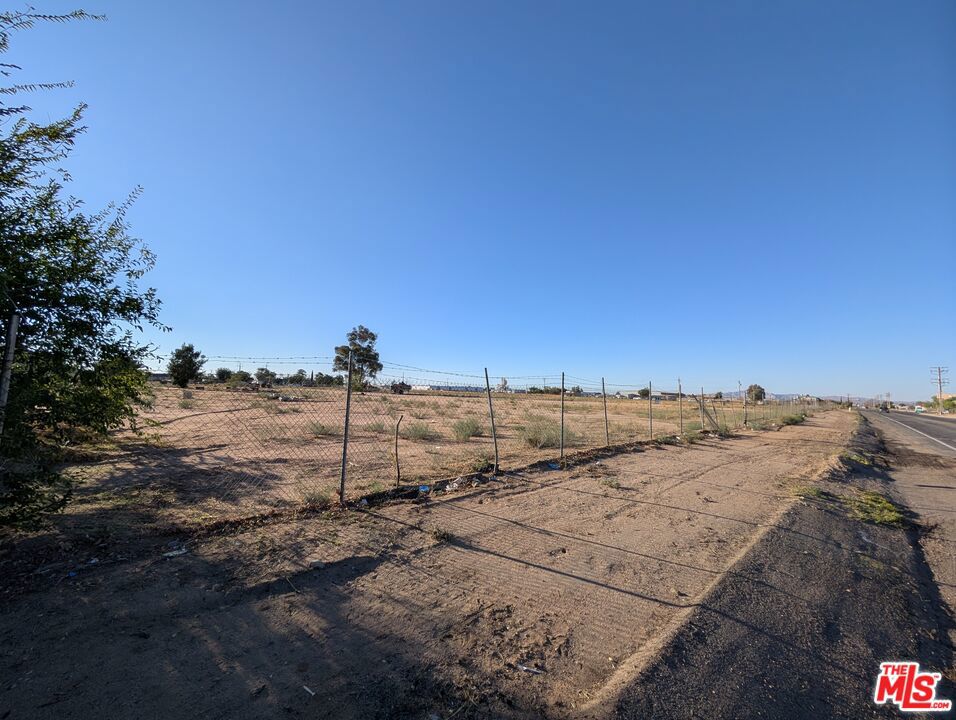 0 E Avenue