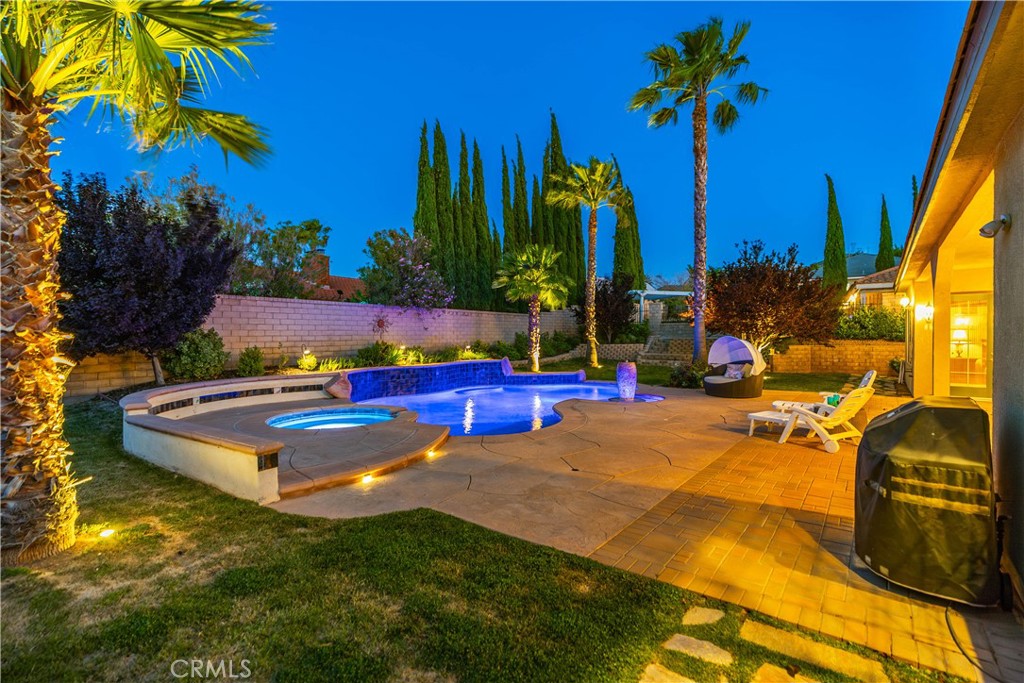 41536 W 67th Street