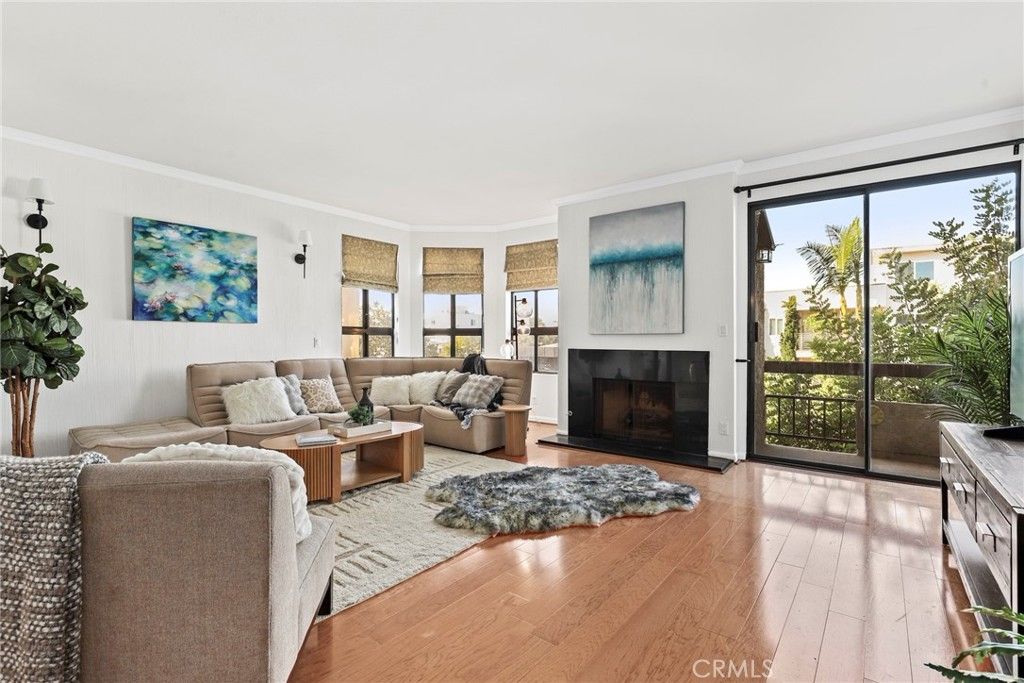 Photo of 8642 Gregory Way #204, Los Angeles, CA 90035 (MLS # BB25279634)