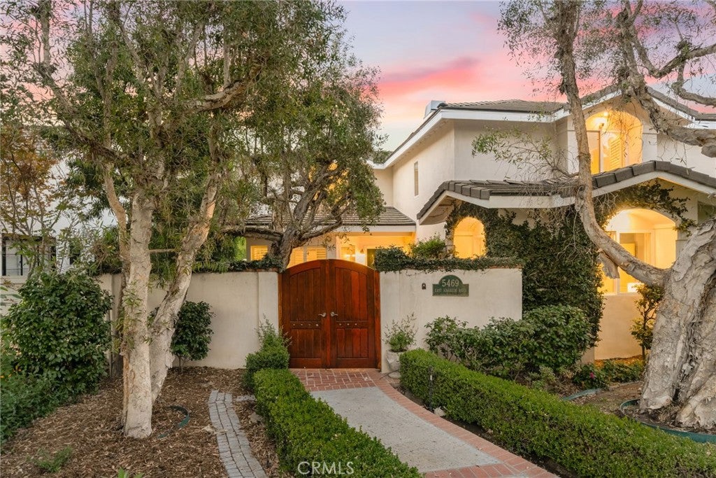 5469 E Anaheim Road