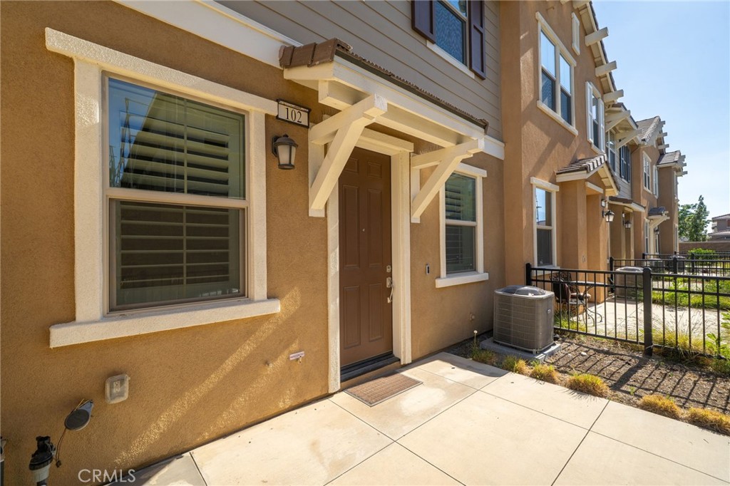 16502 Casa Grande Avenue 102