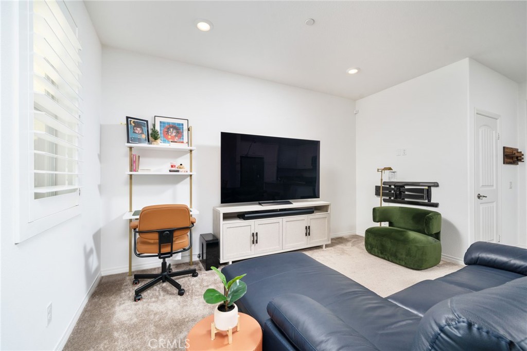 16502 Casa Grande Avenue 102