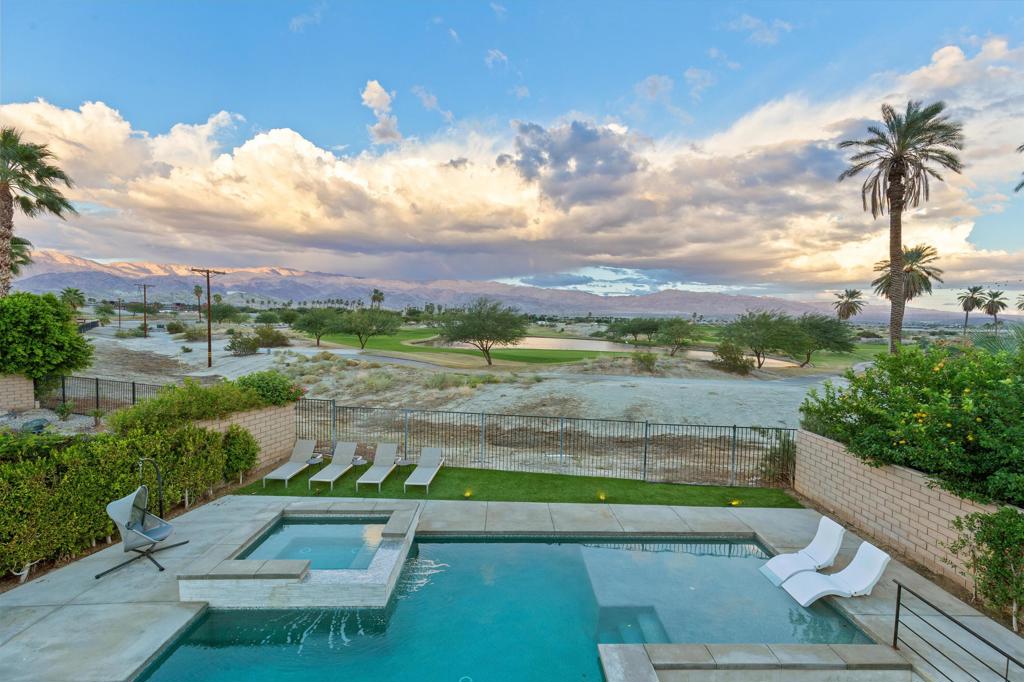 Terra Lago - Residential