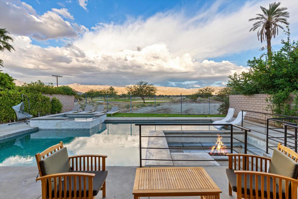 Terra Lago - Residential