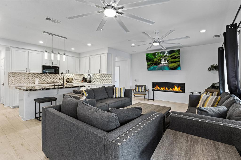 Terra Lago - Residential