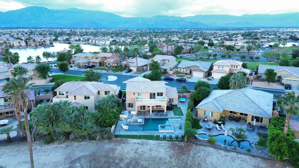 Terra Lago - Residential