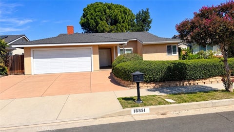Photo of 18851 Braemore RD, Porter Ranch, CA 91326 (MLS # SR26218550)
