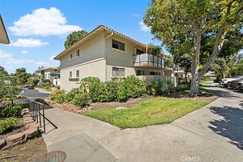 2338 Avenida Sevilla N Laguna Woods CA 92637