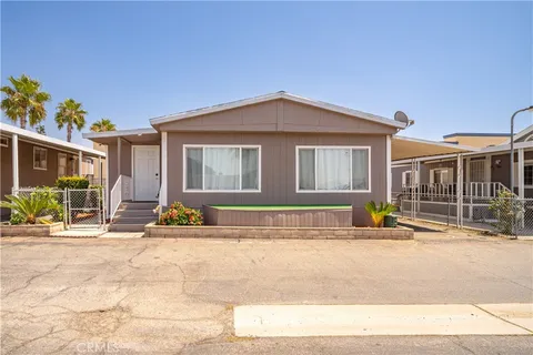 17377 Valley Boulevard Unit 2, Fontana, CA 92335 - MLS#: CV25182879