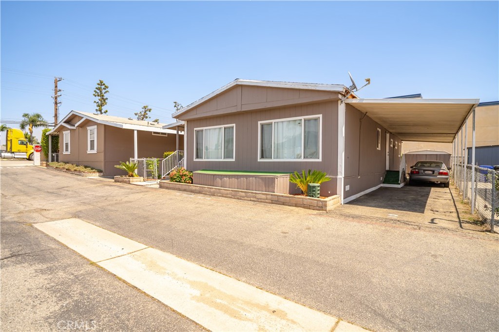 17377 Valley Boulevard 2