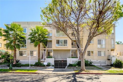 Photo of 116 W Maple #25, Glendale, CA 91204 (MLS # GD26040685)