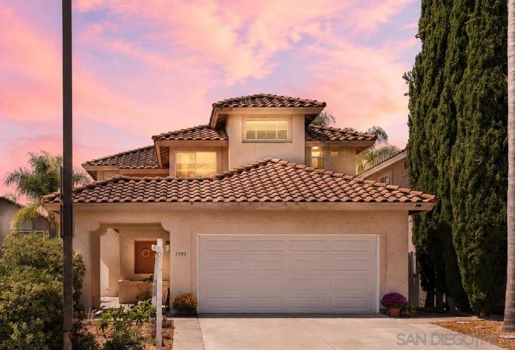 1593 Avenida Guillermo