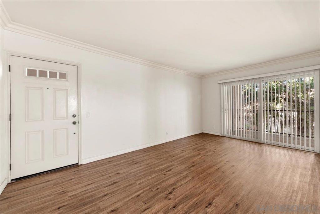 175 Avenida Descanso 205