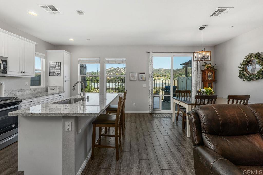 13111 Beacon View Ln