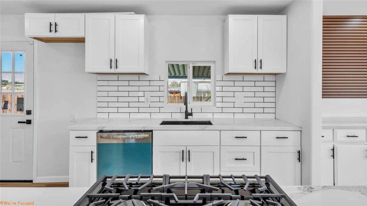 73250 Colonial
