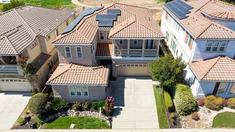 Photo of 4972 GRAYHAWK CT. CT, Dublin, CA 94568 (MLS # 41146129)