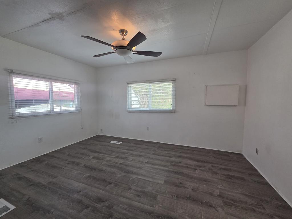 Caliente Sands Mobil - Manufactured In Park