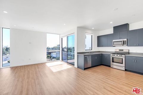 Photo of 747 Lillian Way #7, Los Angeles, CA 90038 (MLS # 26840693)
