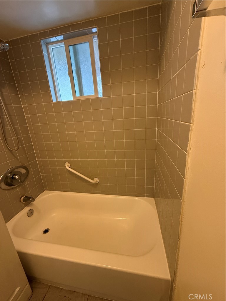 Tustin Meadows (TM) - Residential Lease