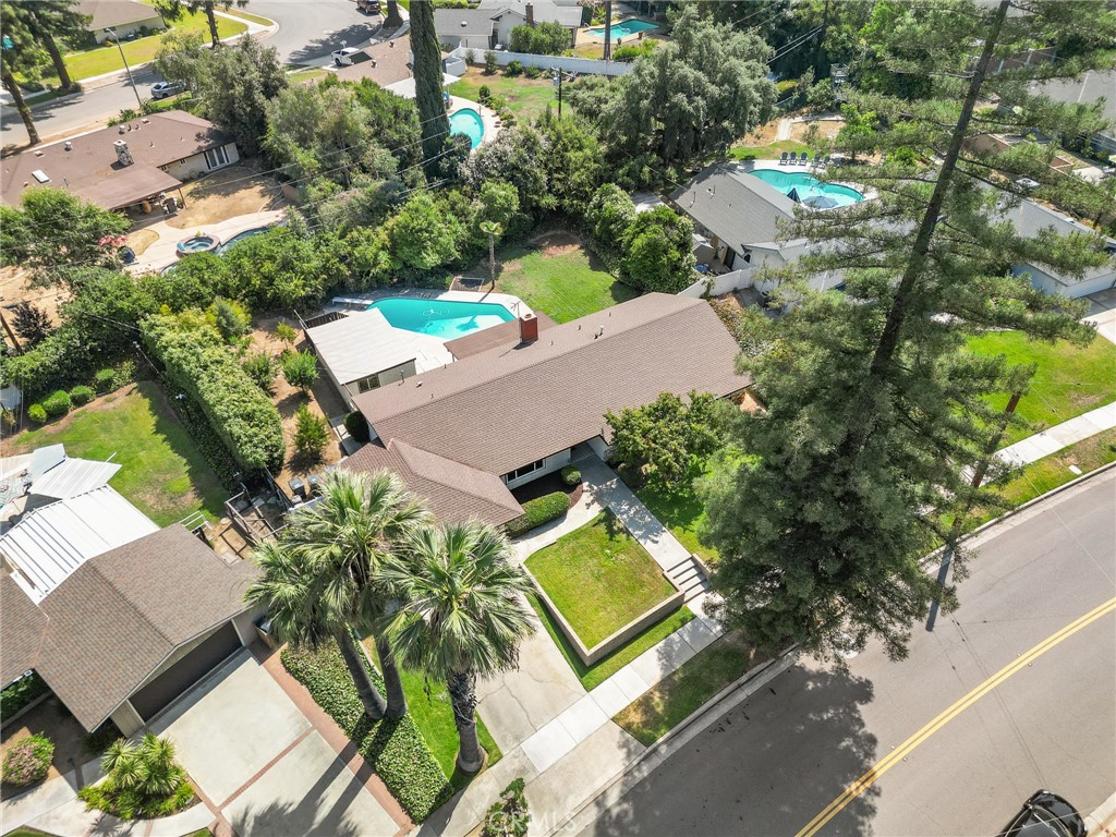 375 Franklin Avenue