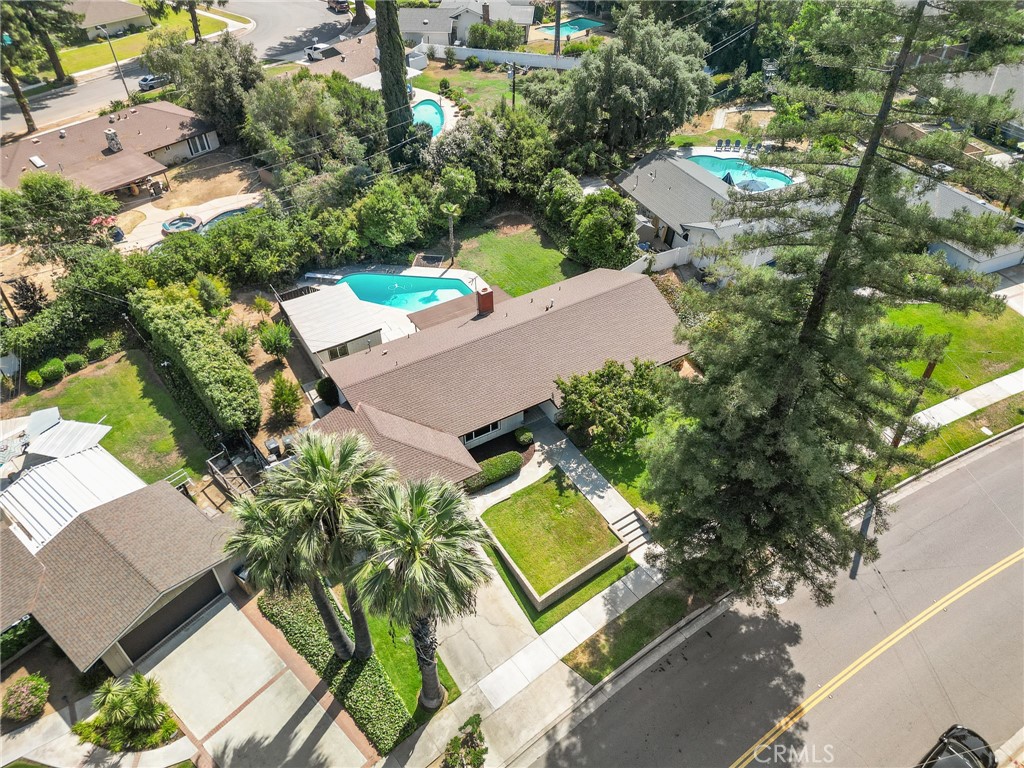 375 Franklin Avenue