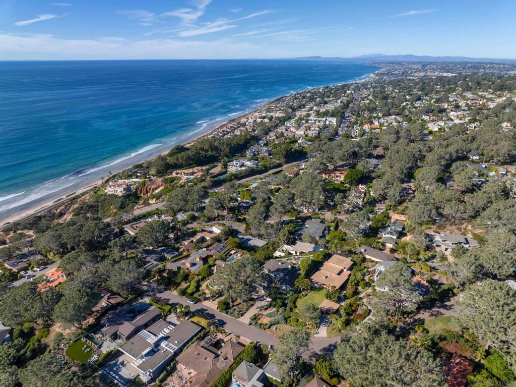 Del Mar - Residential