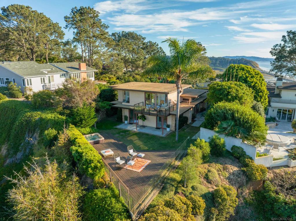 Del Mar - Residential