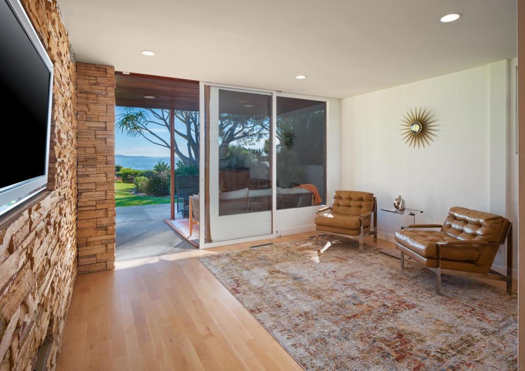 Del Mar - Residential