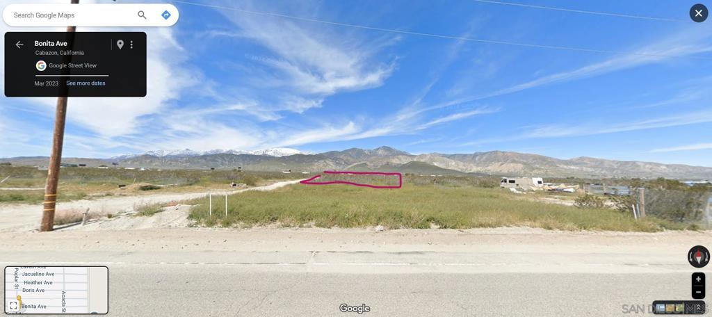 Main image without alt text