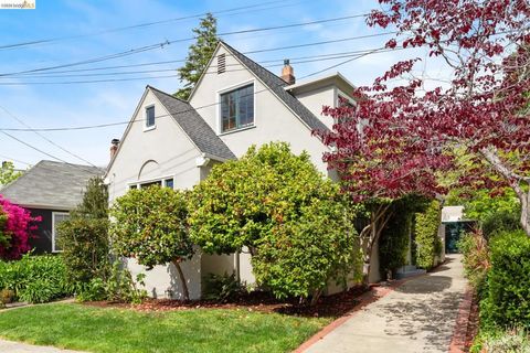 15 Claremont Cres Berkeley CA 94705