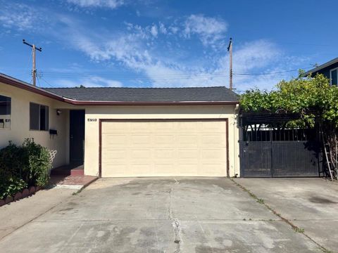 Photo of 4729 Snead Drive, Santa Clara, CA 95054 (MLS # ML82041835)