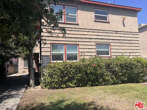 Photo of 4277 Tujunga Avenue #4277.5, Los Angeles, CA 91604 (MLS # 26869521)
