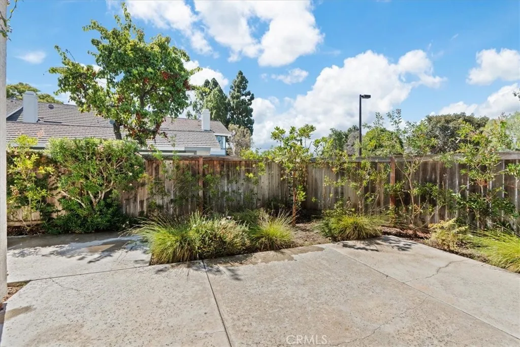 Irvine, California 92604, United States, 3 Bedrooms Bedrooms, ,2 BathroomsBathrooms,Residential,Active,168503