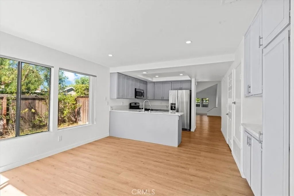 Irvine, California 92604, United States, 3 Bedrooms Bedrooms, ,2 BathroomsBathrooms,Residential,Active,168503