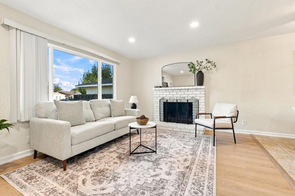 3311 Mount Vista Drive