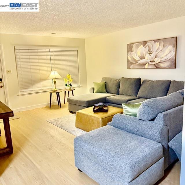 2280 2280 Brentwood CT