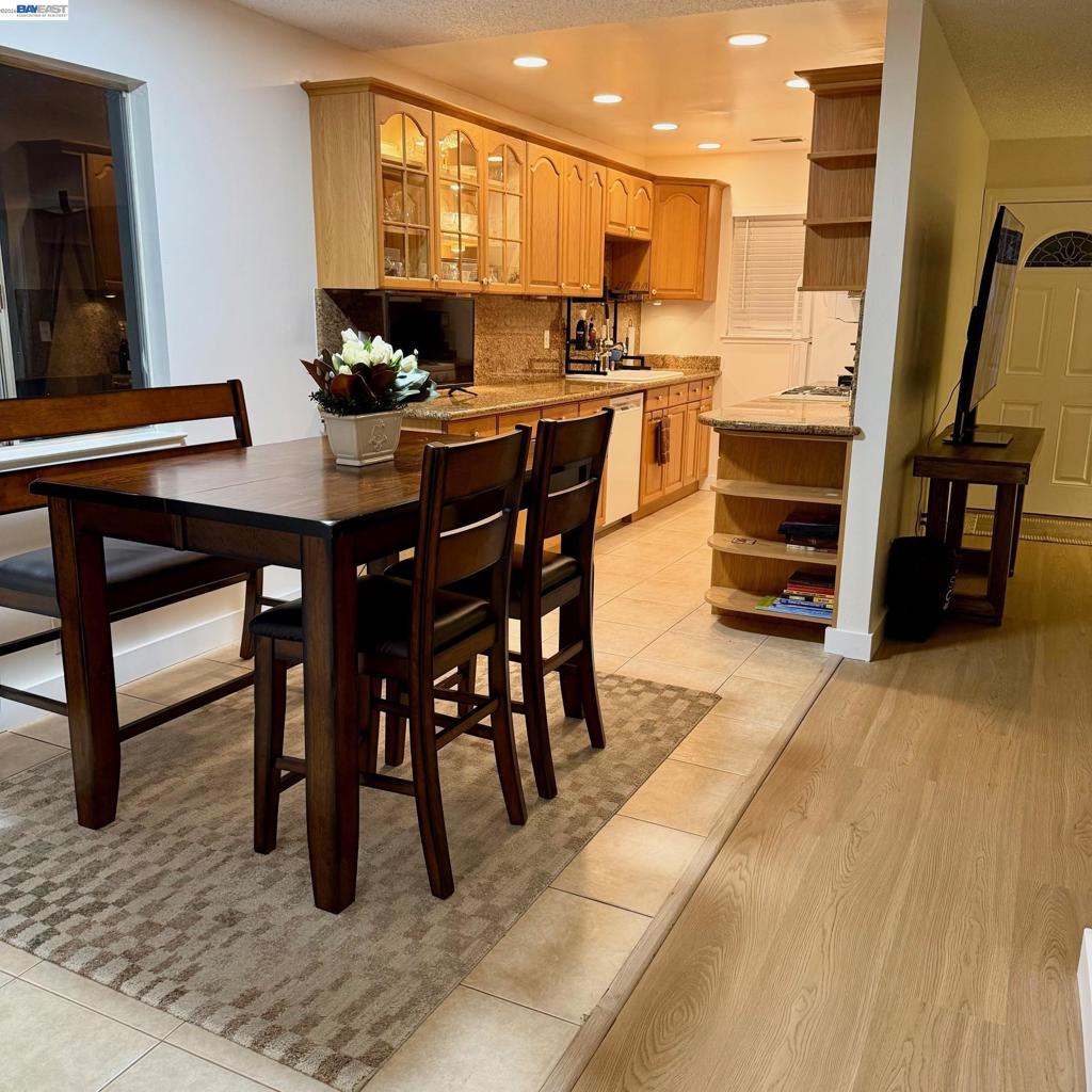 2280 2280 Brentwood CT