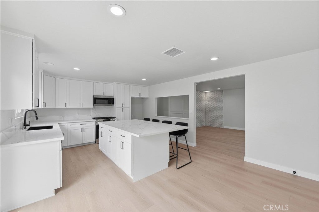 727 Brossard