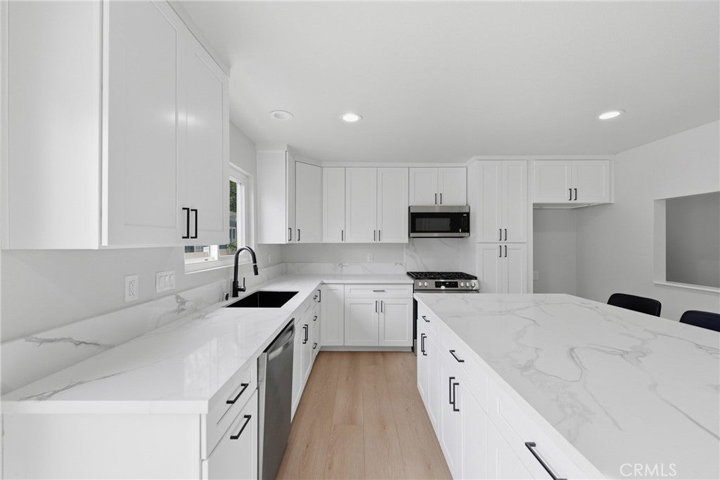 727 Brossard