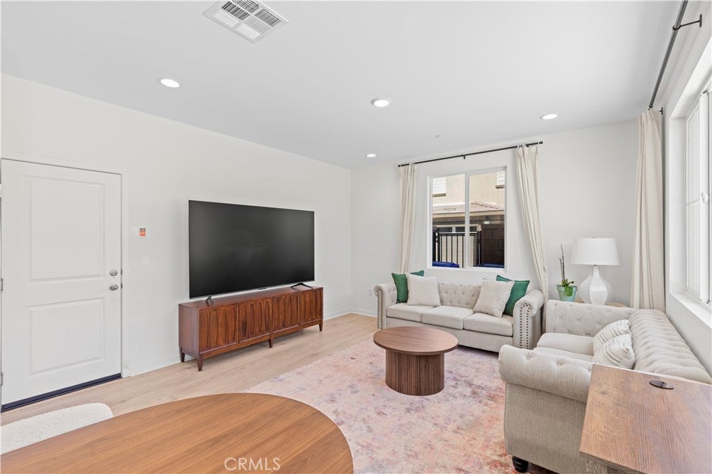 16480 Botanical Lane