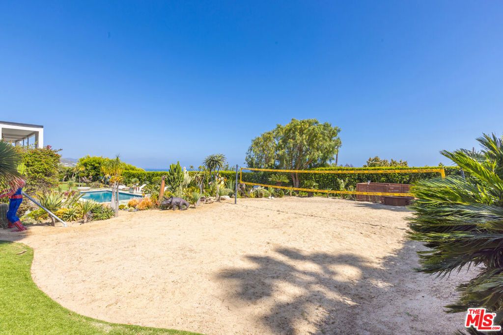 Photo of 6320 VIA CATALDO Street, Malibu, CA 90265 (MLS # 25627849)