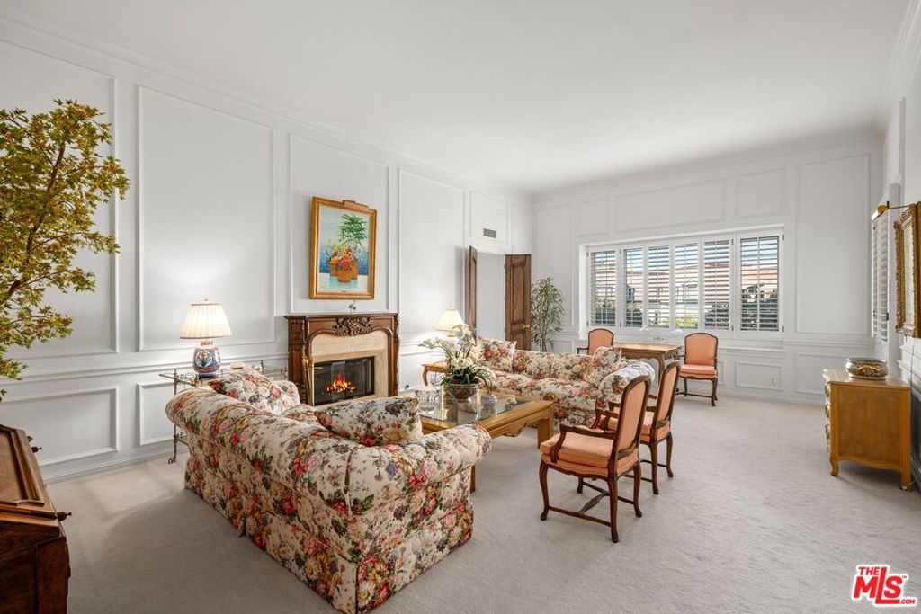 Photo of 10114 Empyrean Way #302, Los Angeles, CA 90067 (MLS # 25543191)