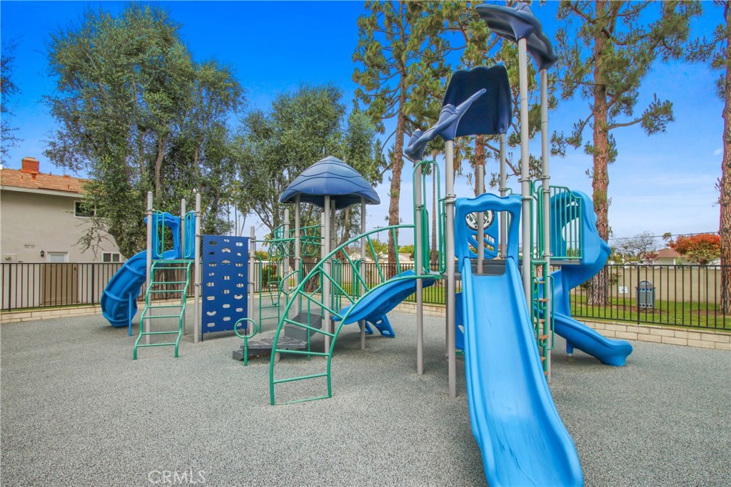 Huntington Continental (HCON) - Residential